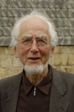 Erhard Eppler - By Michael Kramer (Own work) [GFDL (http://www.gnu.org/copyleft/fdl.html) or CC BY-SA 3.0 (http://creativecommons.org/licenses/by-sa/3.0)], via Wikimedia Commons