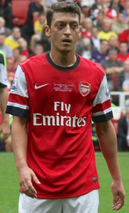 Mesut Özil - By Ronnie Macdonald from Chelmsford, United Kingdom [CC BY 2.0 (http://creativecommons.org/licenses/by/2.0)], via Wikimedia Commons