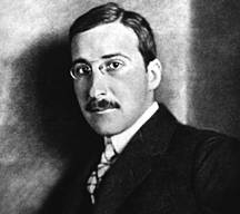 Stefan Zweig - By s/a [Public domain, GFDL (http://www.gnu.org/copyleft/fdl.html) or CC-BY-SA-3.0 (http://creativecommons.org/licenses/by-sa/3.0/)], via Wikimedia Commons