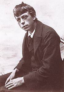 Robert Walser - See page for author [Public domain], via Wikimedia Commons