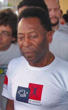 Pelé - By *Savaman* from São Paulo, Brasil [CC BY-SA 2.0 (http://creativecommons.org/licenses/by-sa/2.0)], via Wikimedia Commons