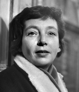 Marguerite Duras - By paris (paris) [GFDL (http://www.gnu.org/copyleft/fdl.html) or CC BY-SA 3.0 (http://creativecommons.org/licenses/by-sa/3.0)], via Wikimedia Commons