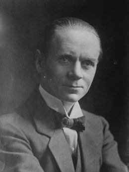 Sir Norman Lane Angell - By George Grantham Bain Collection (Library of Congress) [Public domain], via Wikimedia Commons