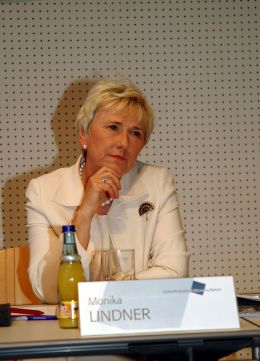Dr. Monika Lindner - 