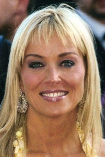 Sharon Stone - Georges Biard [CC BY-SA 3.0 (http://creativecommons.org/licenses/by-sa/3.0)], via Wikimedia Commons