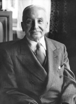 Ludwig Mises - By Ludwig von Mises Institute [GFDL (http://www.gnu.org/copyleft/fdl.html) or CC-BY-SA-3.0 (http://creativecommons.org/licenses/by-sa/3.0/)], via Wikimedia Commons