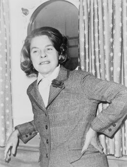 Mary McCarthy - By Dick DeMarsico, World Telegram staff photographer [Public domain], via Wikimedia Commons