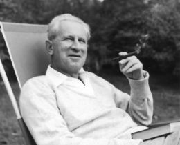 Herbert Marcuse - By Copyright holder: Marcuse family, represented by Harold Marcuse (http://www.marcuse.org/herbert/booksabout.htm) [GFDL (http://www.gnu.org/copyleft/fdl.html) or CC-BY-SA-3.0 (http://creativecommons.org/licenses/by-sa/3.0/)], via Wikimedia Commons
