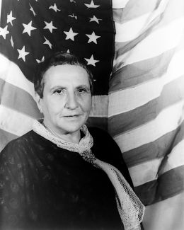Gertrude Stein - Carl Van Vechten [Public domain], via Wikimedia Commons
